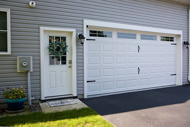 24/7 Emergency Garage Door Panel Replacement experts in Conway, AR